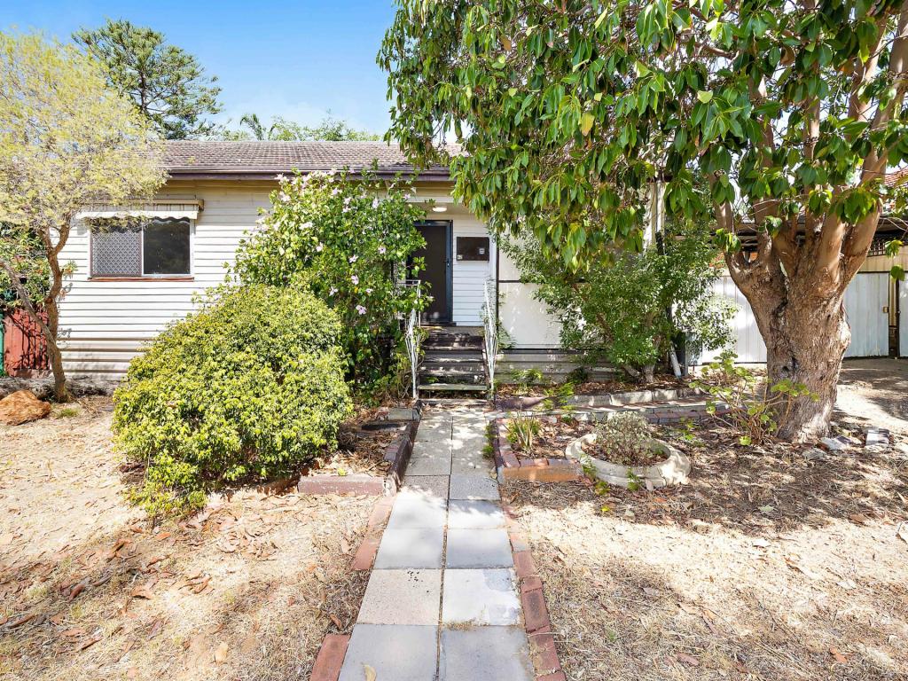 42 Summerton Rd, Calista, WA 6167