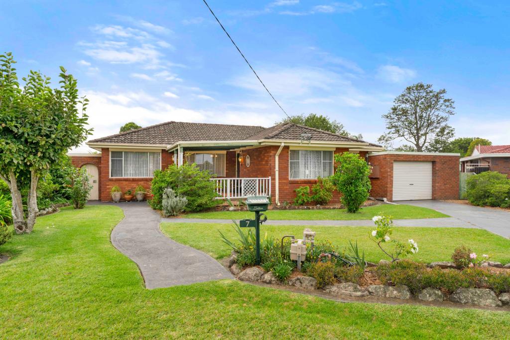 7 Wellesley Pl, Nowra, NSW 2541