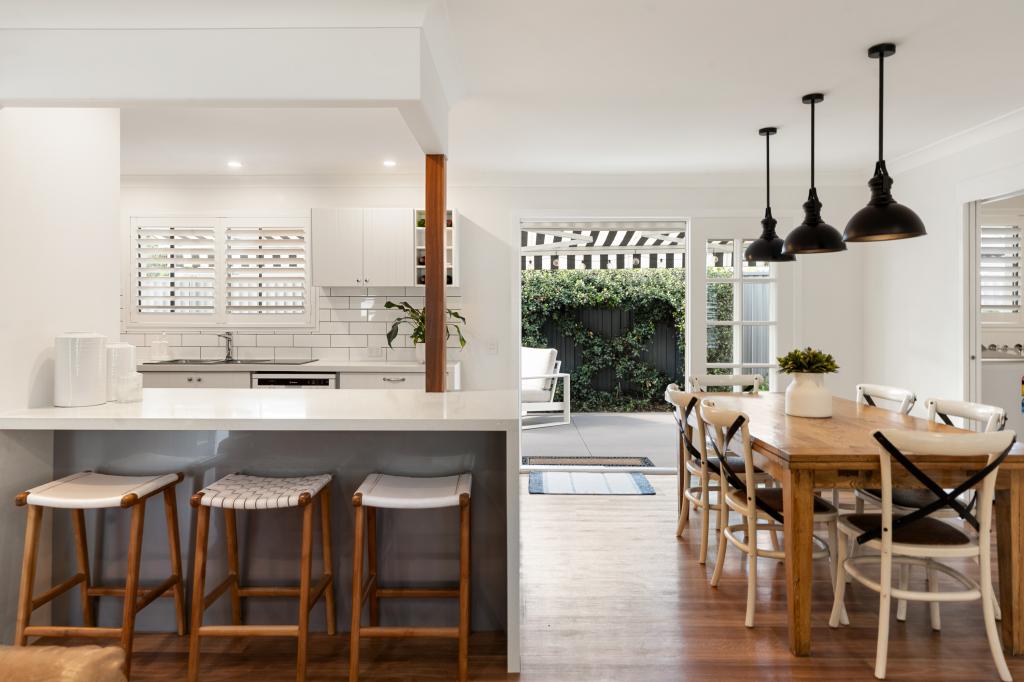 173 Markeri St, Mermaid Waters, QLD 4218