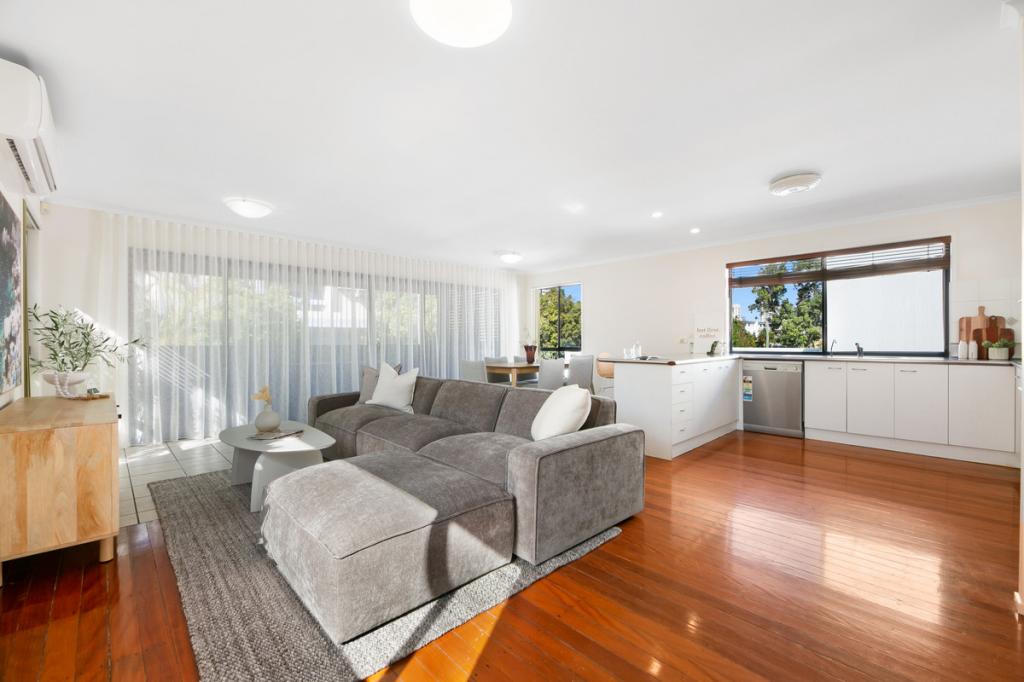 16a Sunshine Pde, Miami, QLD 4220
