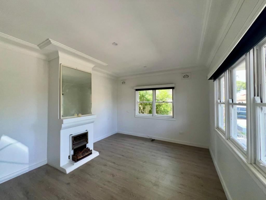 35 Centenary Rd, Merrylands, NSW 2160