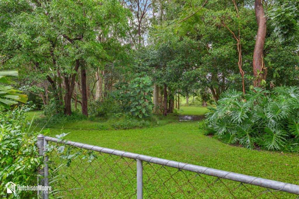 10 Chestnut Cres, Victoria Point, QLD 4165