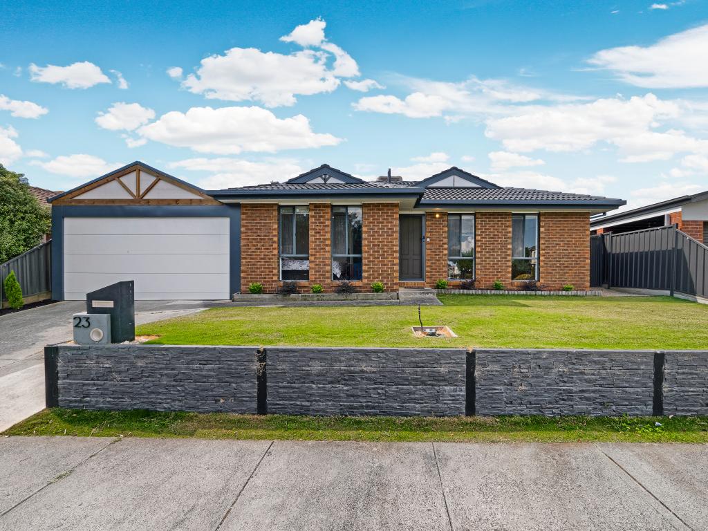 23 Godwin Cres, Cranbourne North, VIC 3977