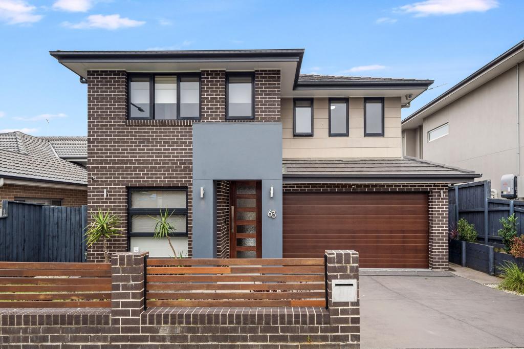 63 ROWE DR, POTTS HILL, NSW 2143