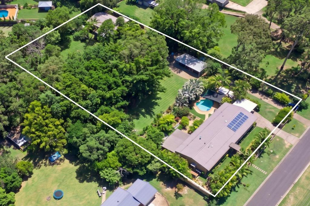 4 BRUSHWOOD DR, PARKWOOD, QLD 4214