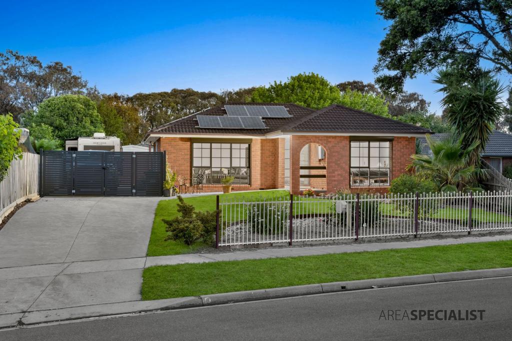 8 Mcmillan Ct, Cranbourne North, VIC 3977