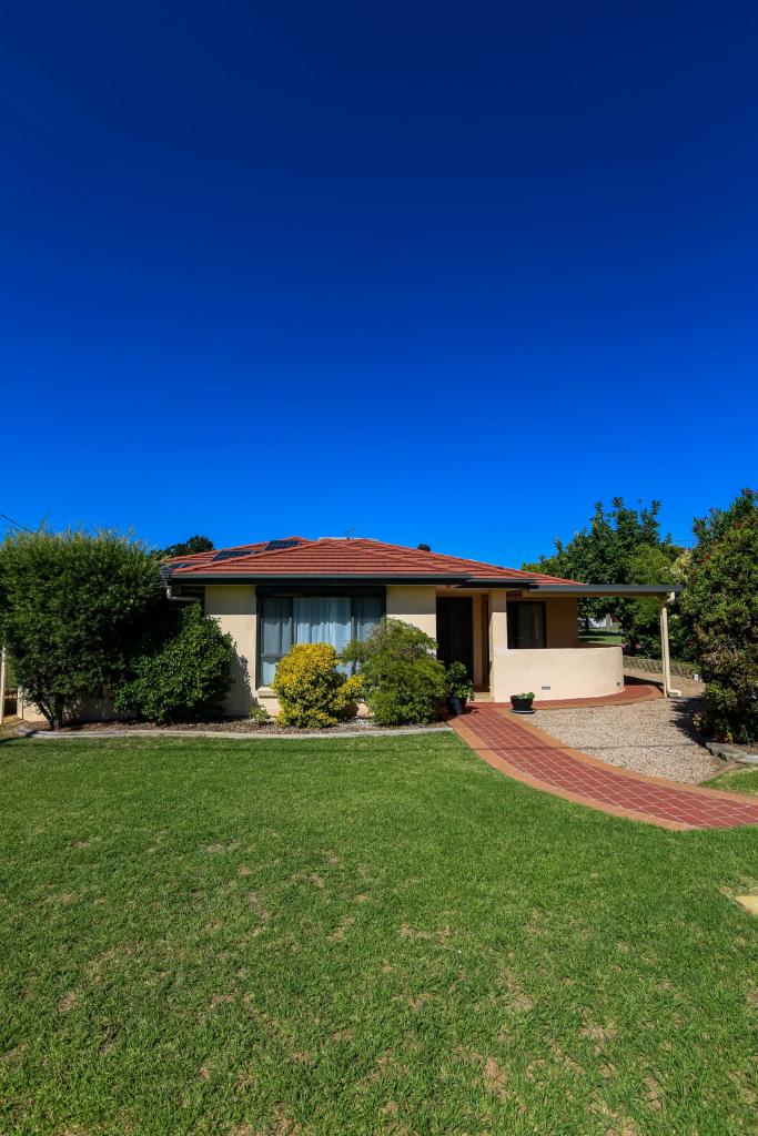 2 Grevillea Cres, Kootingal, NSW 2352