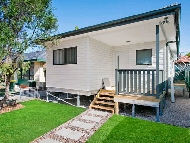 1 Pamela Pl, Girraween, NSW 2145