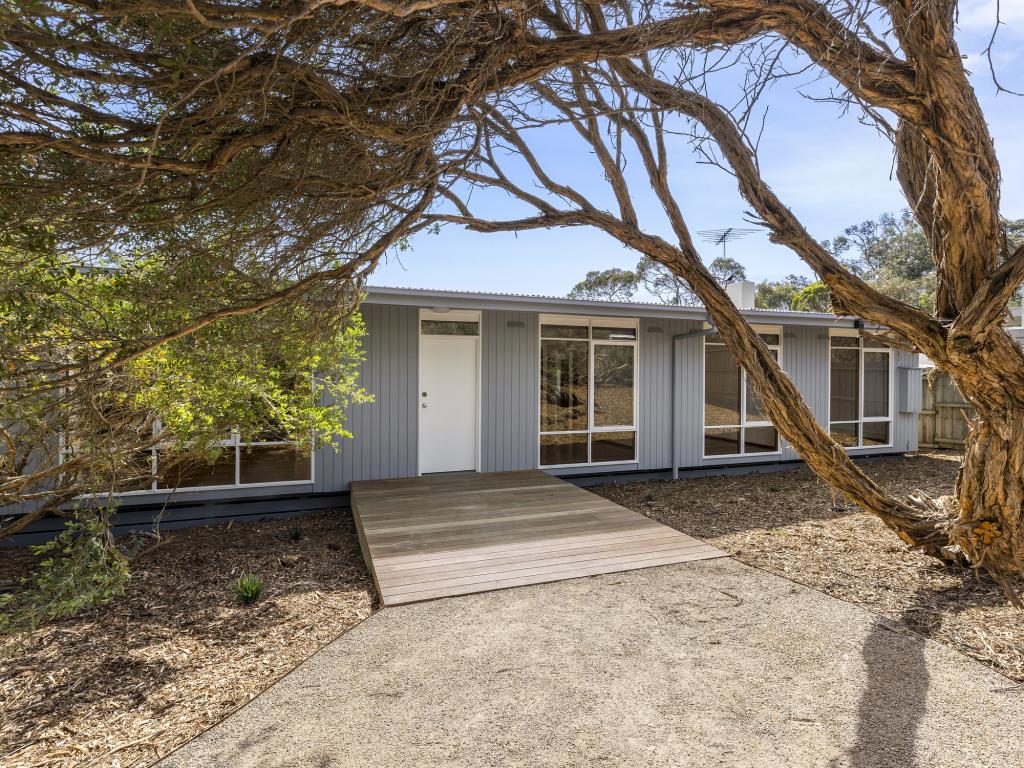 19 Girvan Gr, Point Lonsdale, VIC 3225