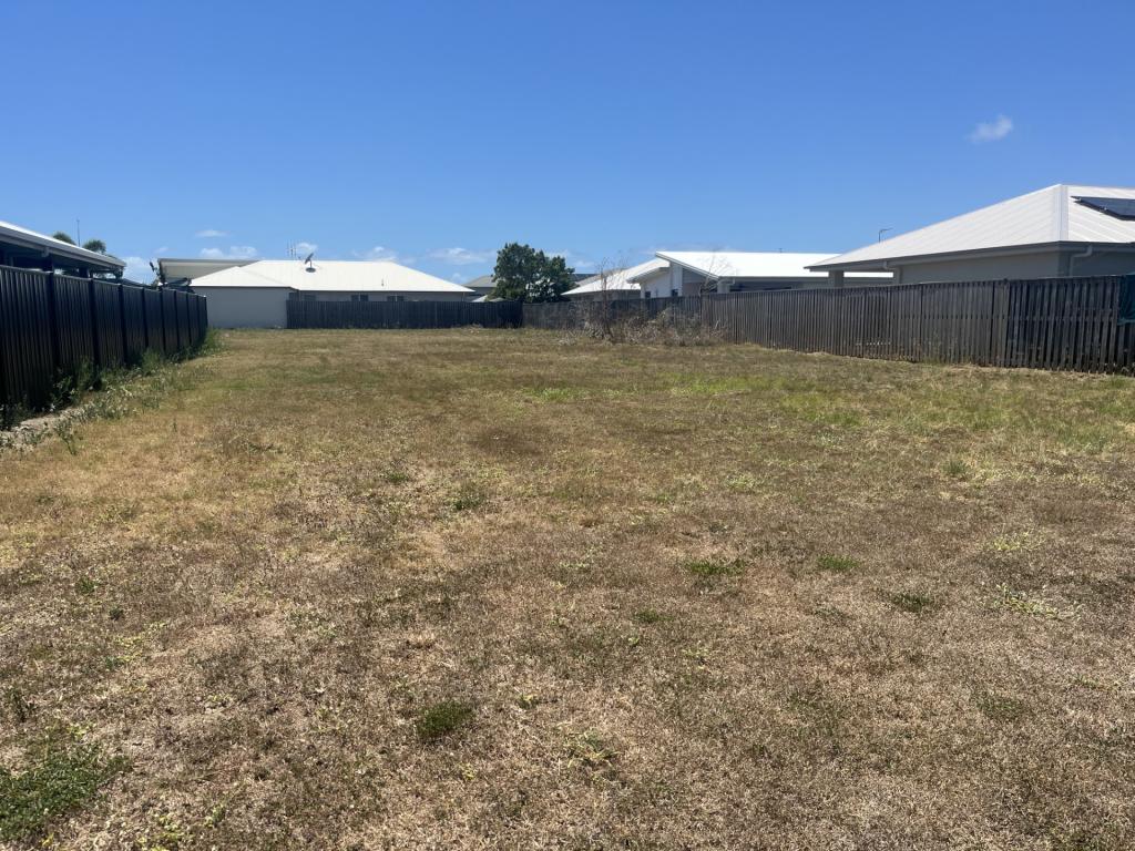 LOT 742/19 BURLEIGH CT, BLACKS BEACH, QLD 4740