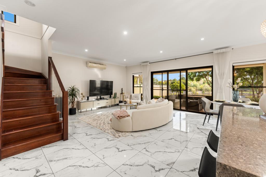 7 Jurien Cres, Varsity Lakes, QLD 4227