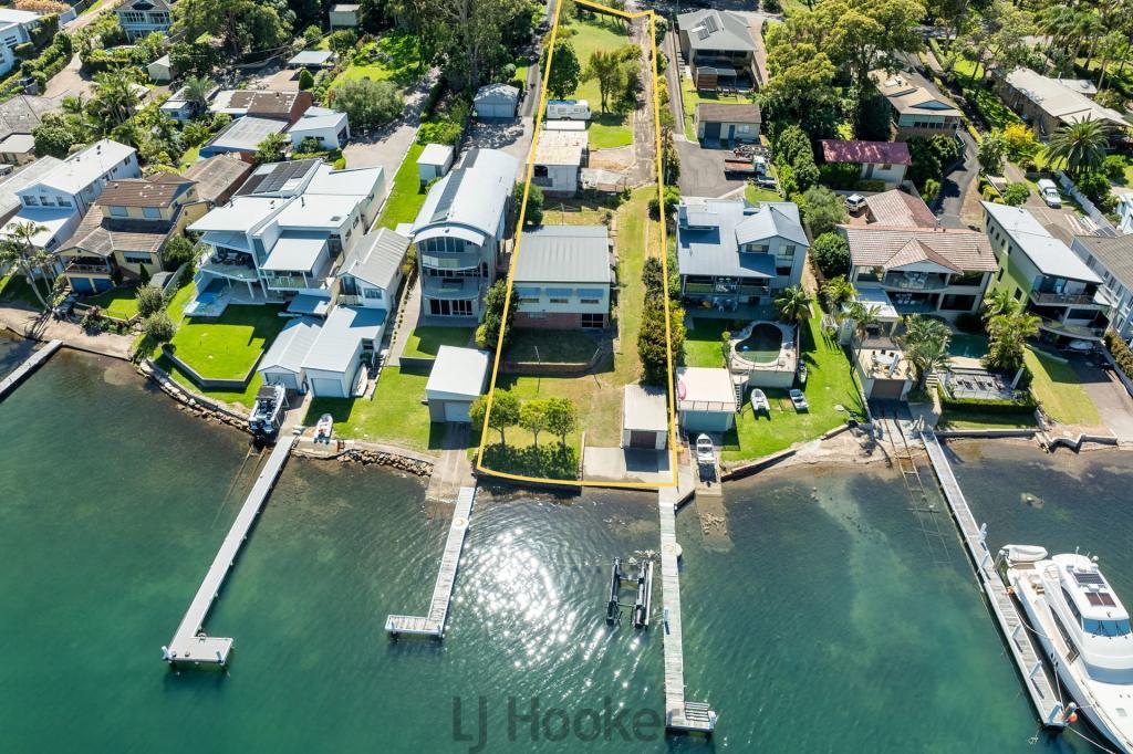 113 Coal Point Rd, Coal Point, NSW 2283