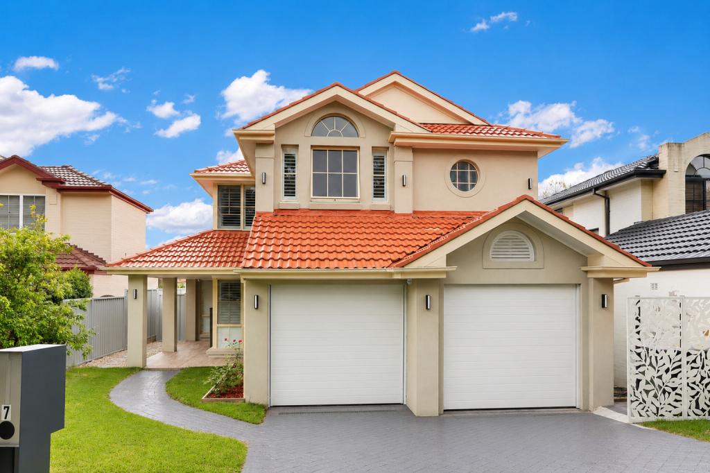 7 KNIGHTSBRIDGE AVE, GLENWOOD, NSW 2768