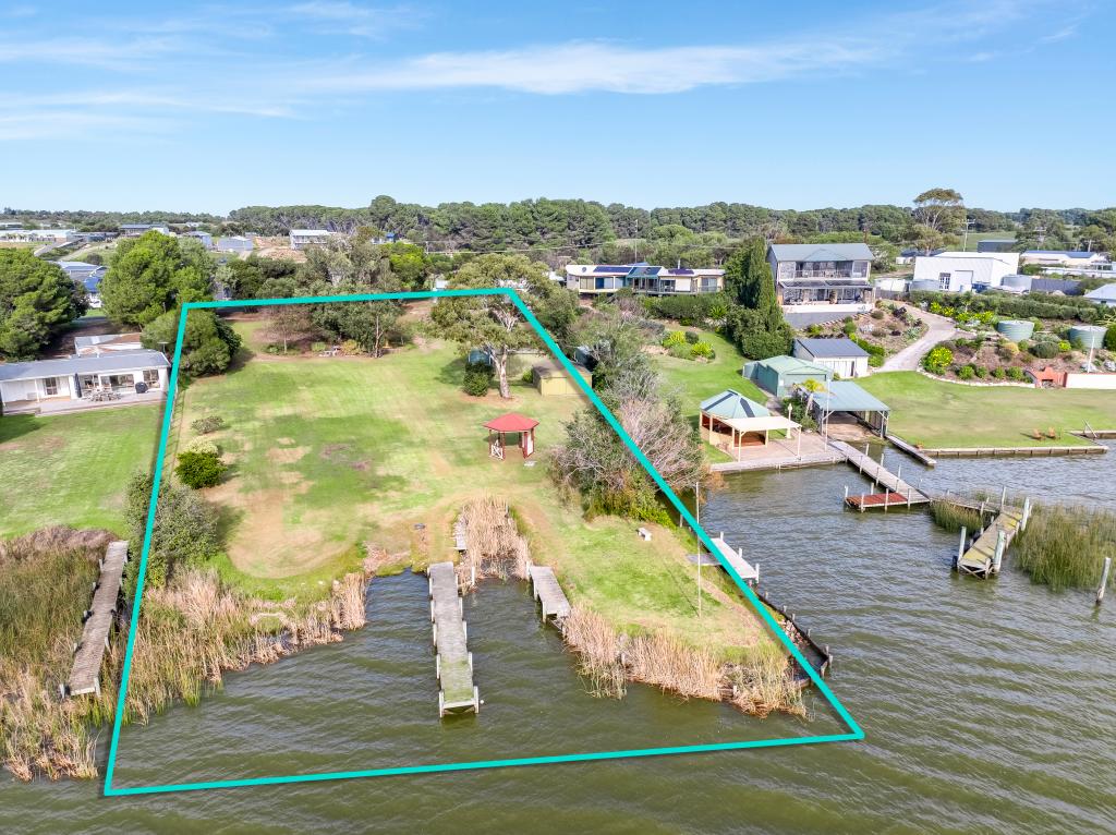 101,103,105 BATSON PDE, HINDMARSH ISLAND, SA 5214