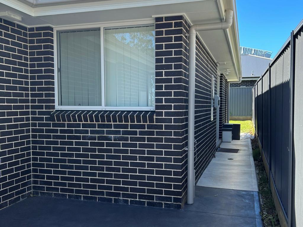 86a Grassbird Ave, Oran Park, NSW 2570