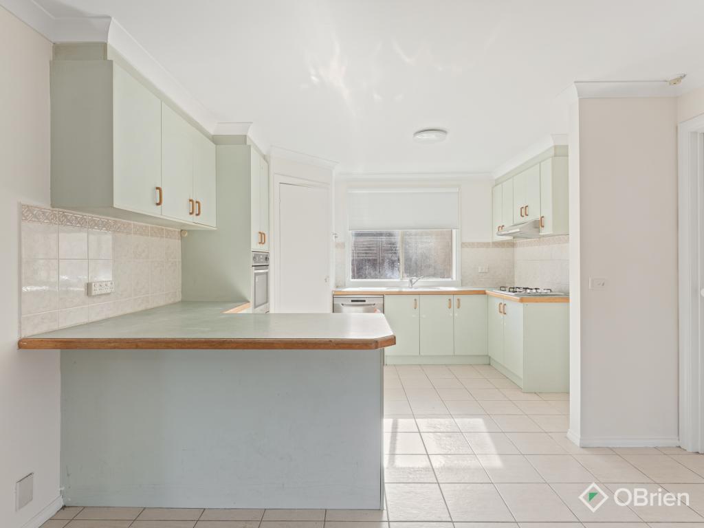 8 Perkins Dr, Carrum Downs, VIC 3201