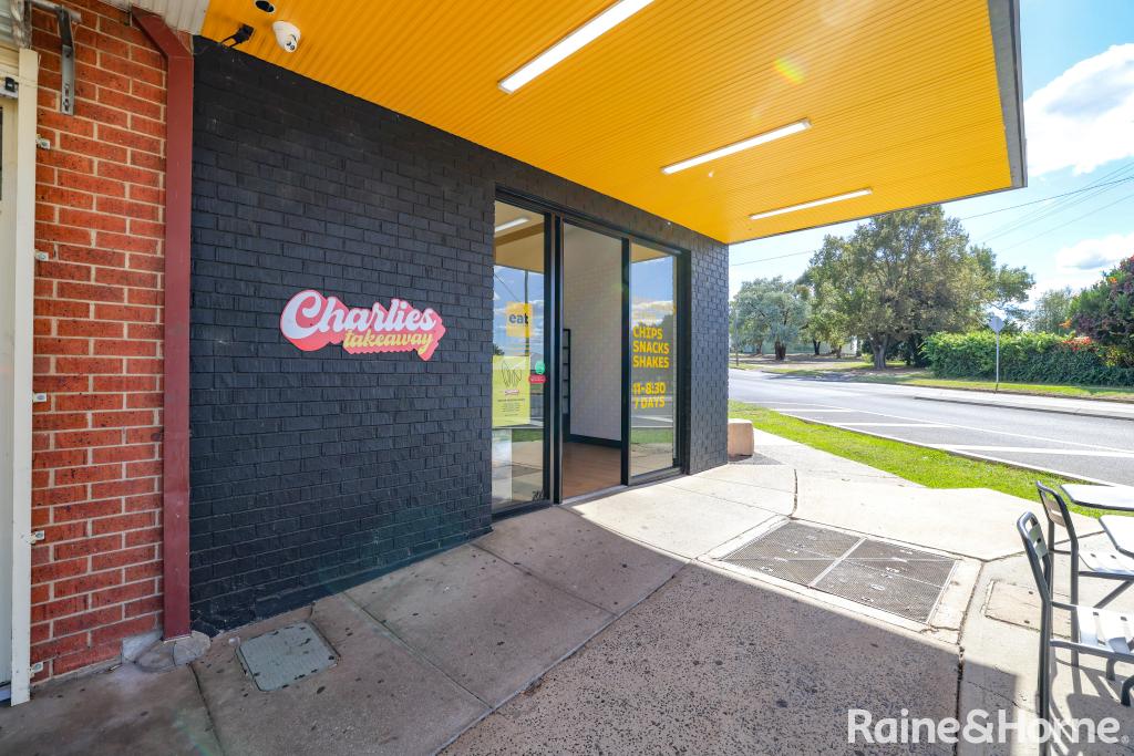 286 LAMBERT ST, BATHURST, NSW 2795