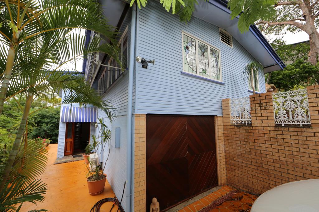 14 Dagmar St, Holland Park West, QLD 4121