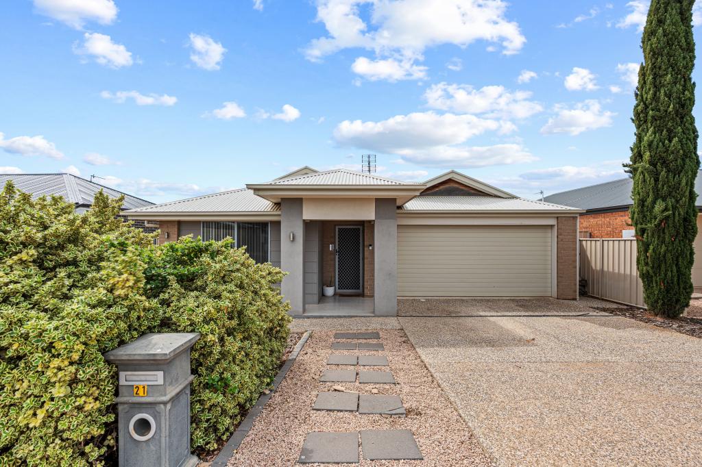 21 DALY ST, WALLAROO, SA 5556