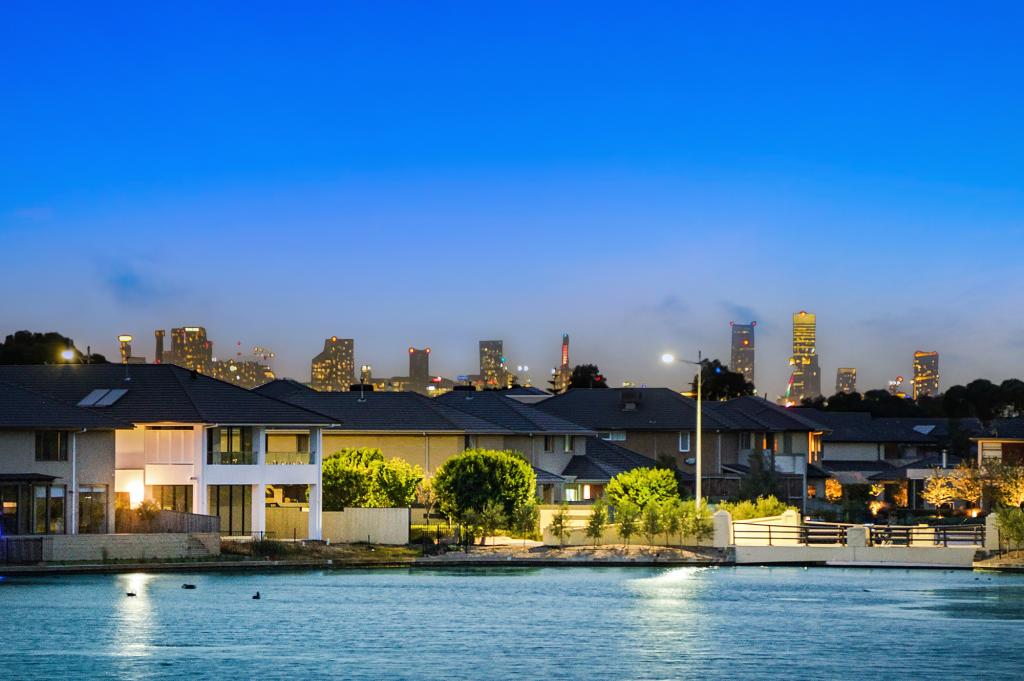 95 Sanctuary Lakes South Bvd, Point Cook, VIC 3030