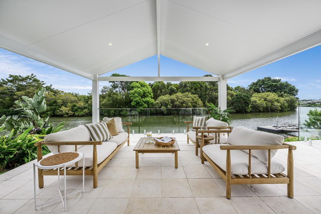 272 Nineteenth Ave, Elanora, QLD 4221