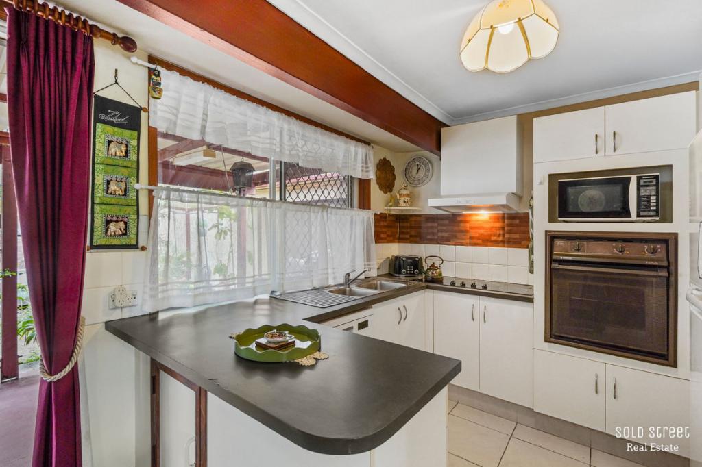2/5 Columbia Ct, Oxenford, QLD 4210