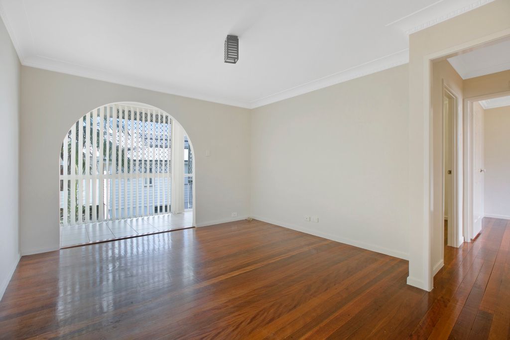 2/18 Victor St, Holland Park, QLD 4121