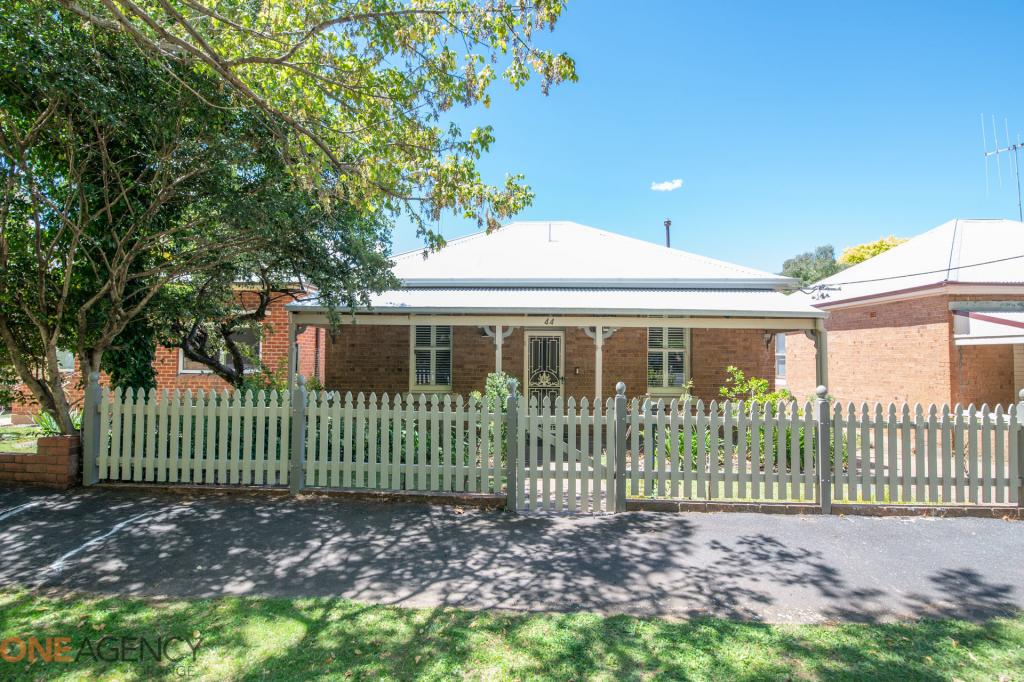 44 Hill St, Orange, NSW 2800