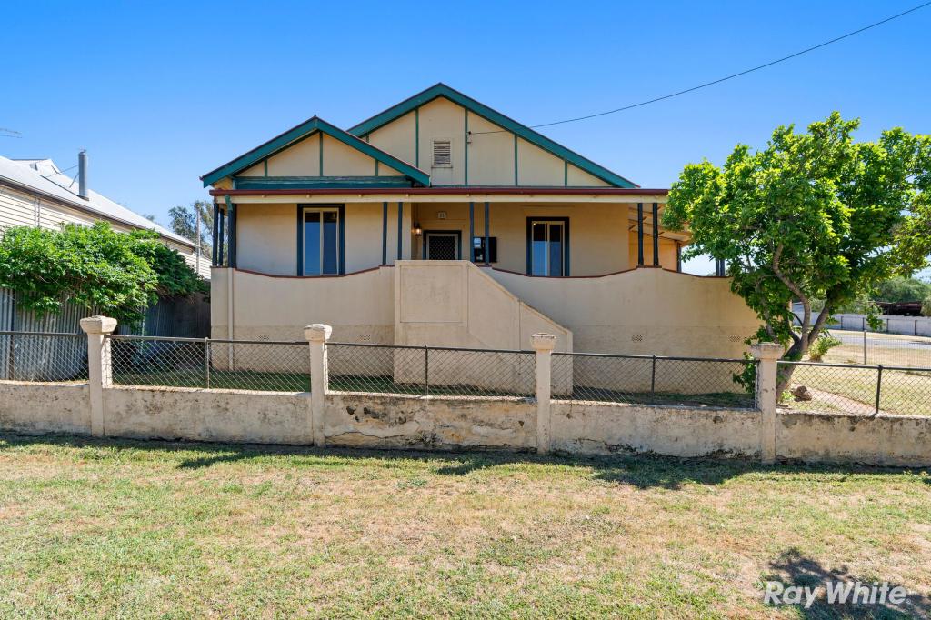 11 Prince St, Junee, NSW 2663