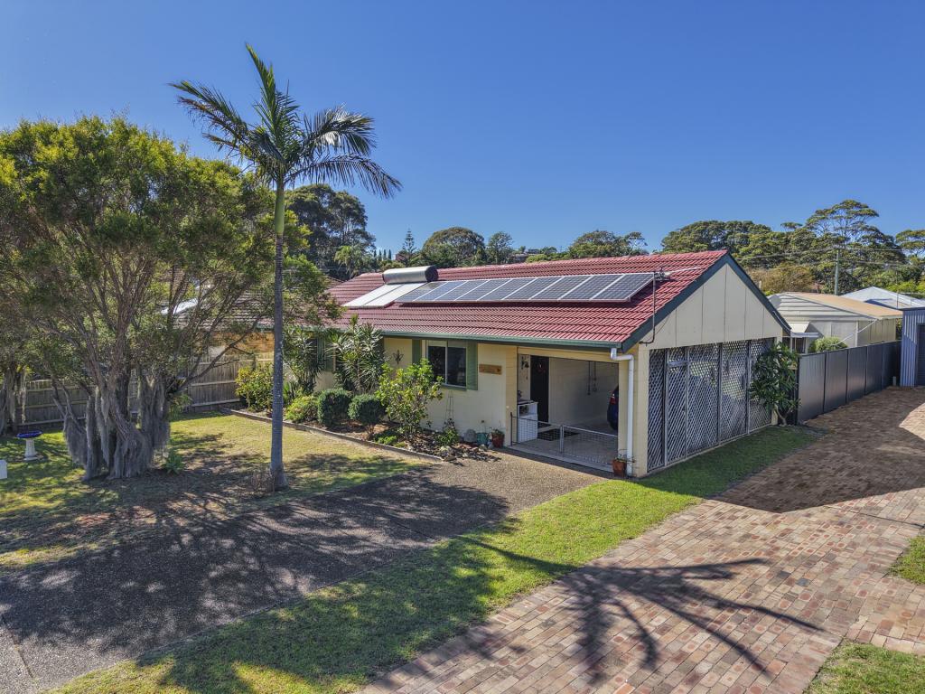 9 Hyland Ave, Narooma, NSW 2546