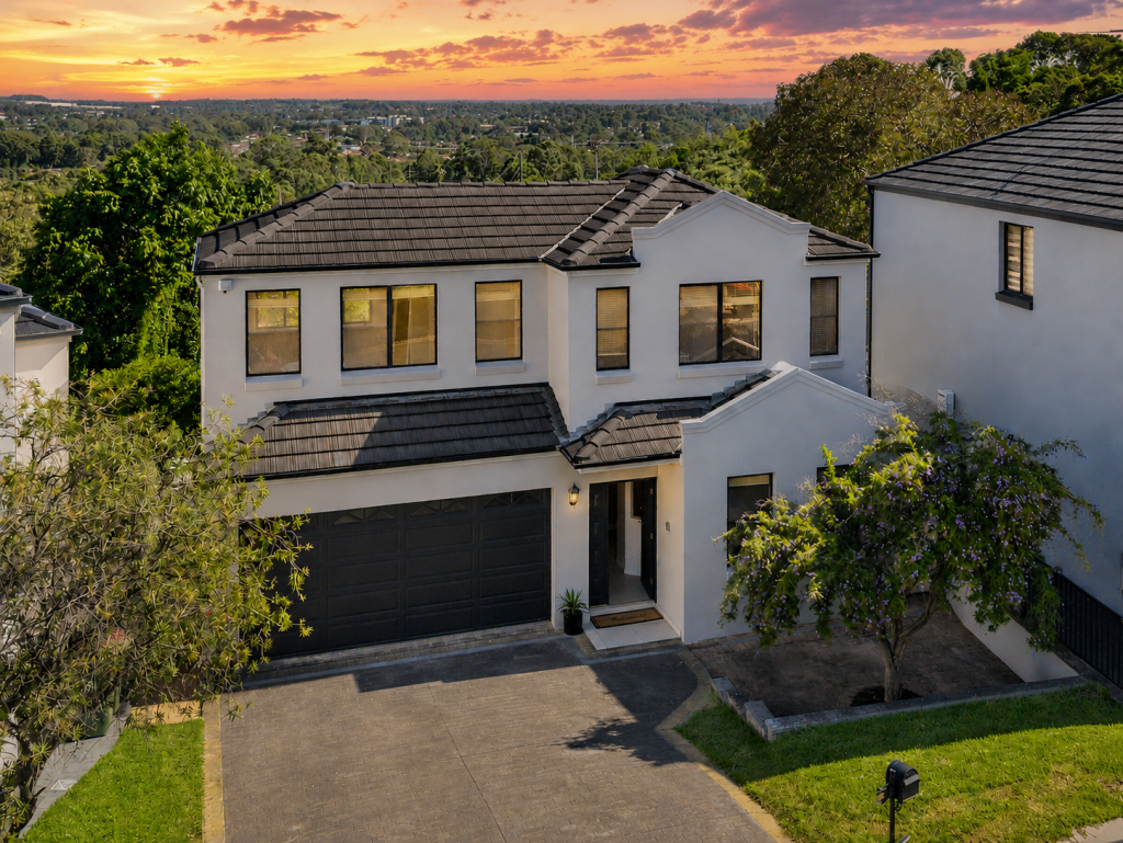 15 Lachlan Dr, Winston Hills, NSW 2153