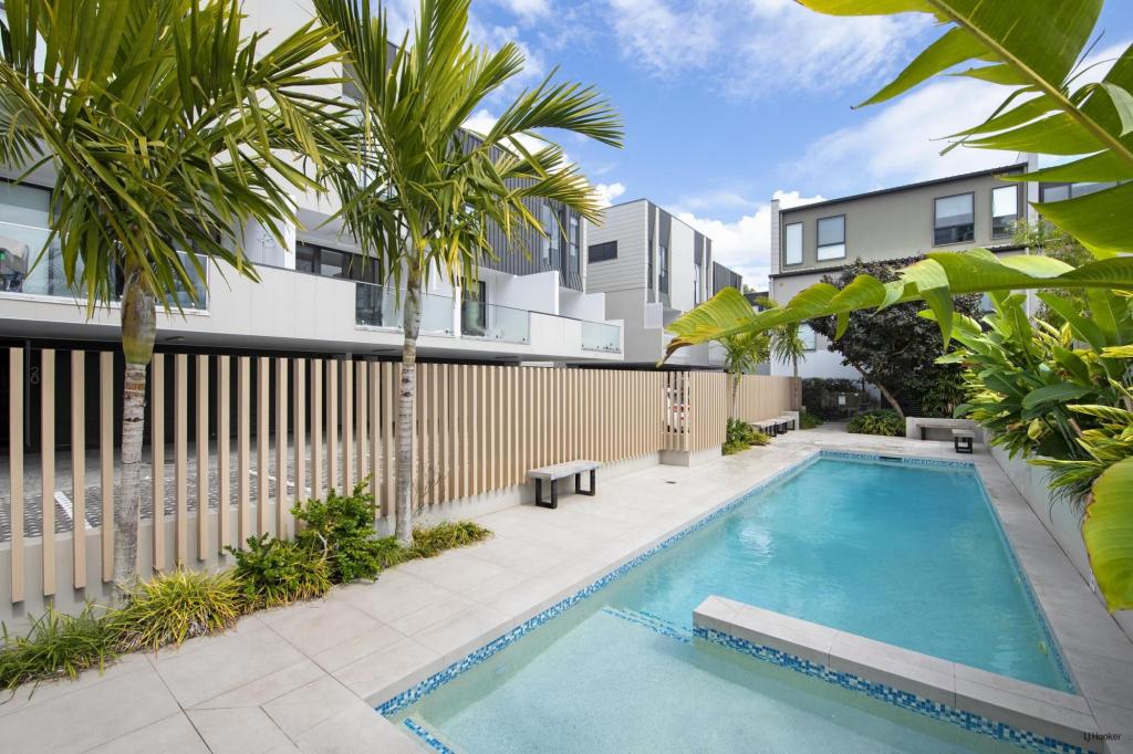 20/24 Imperial Pde, Labrador, QLD 4215