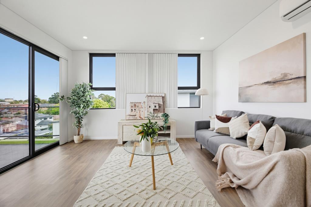 411/114 Northcote Rd, Greenacre, NSW 2190