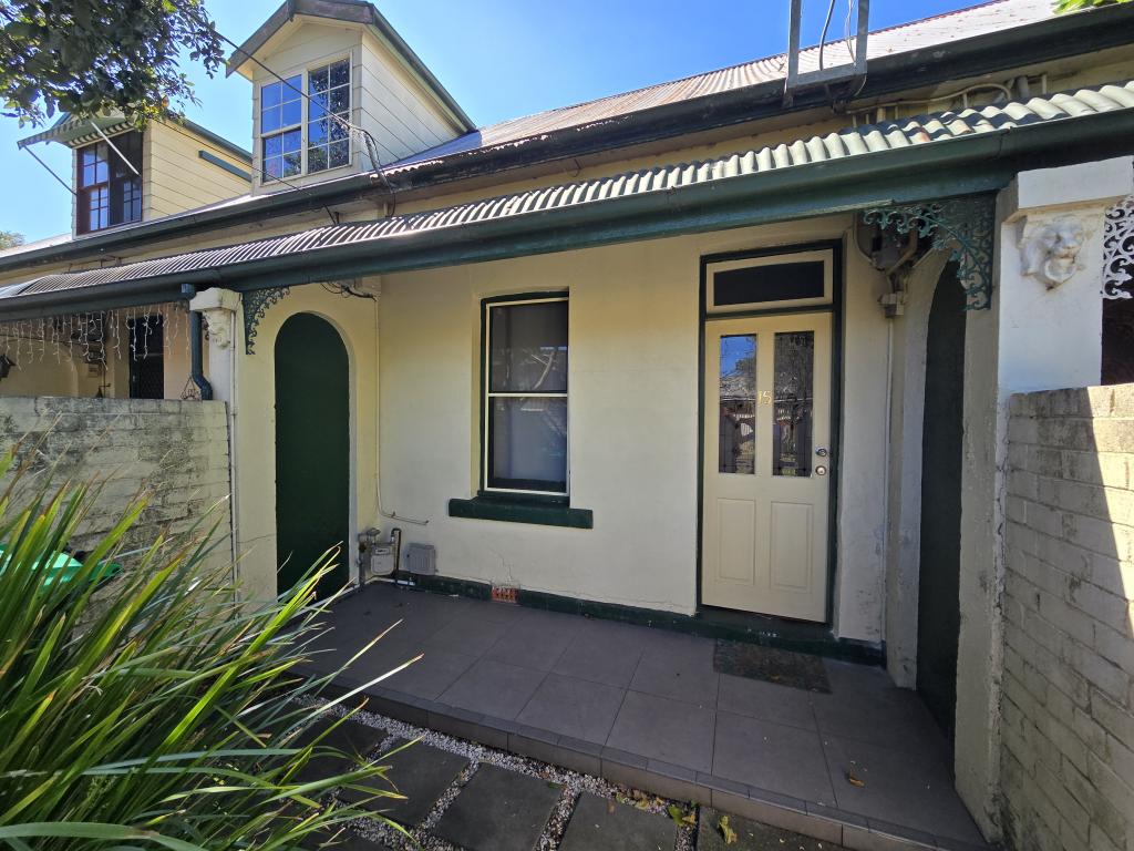 15 Arthur St, Granville, NSW 2142