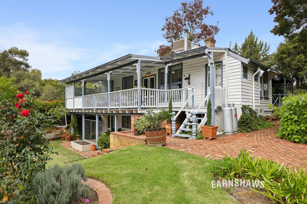 67 HARTUNG ST, MUNDARING, WA 6073