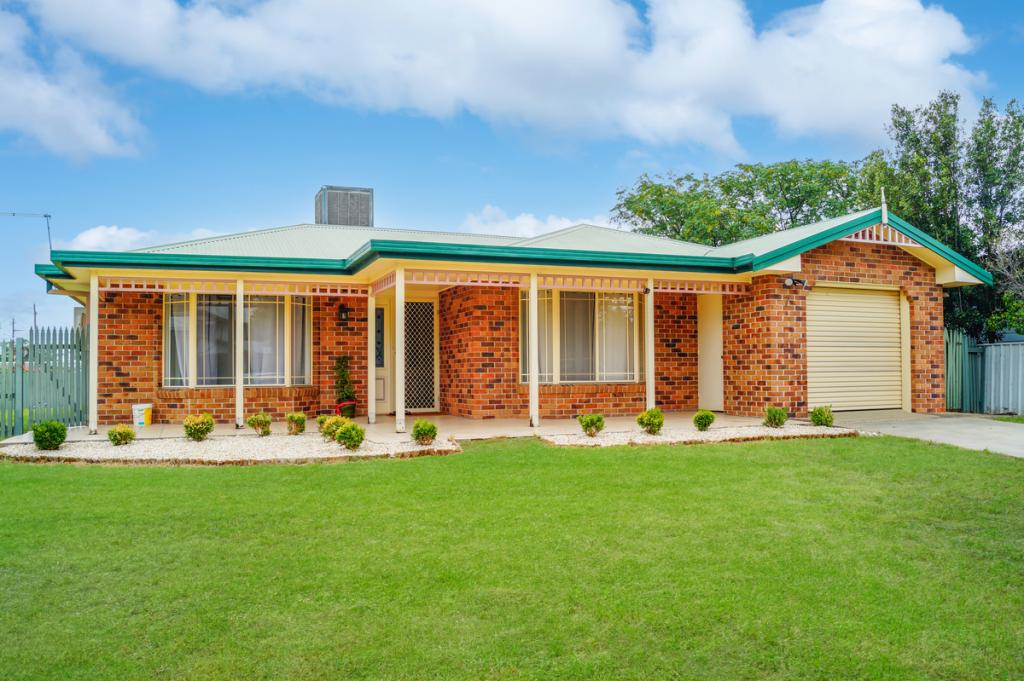 7 Willow Pl, Moree, NSW 2400