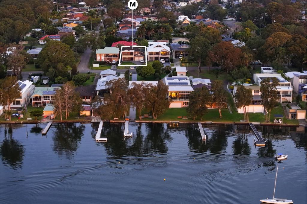 5 Bambury Ave, Summerland Point, NSW 2259