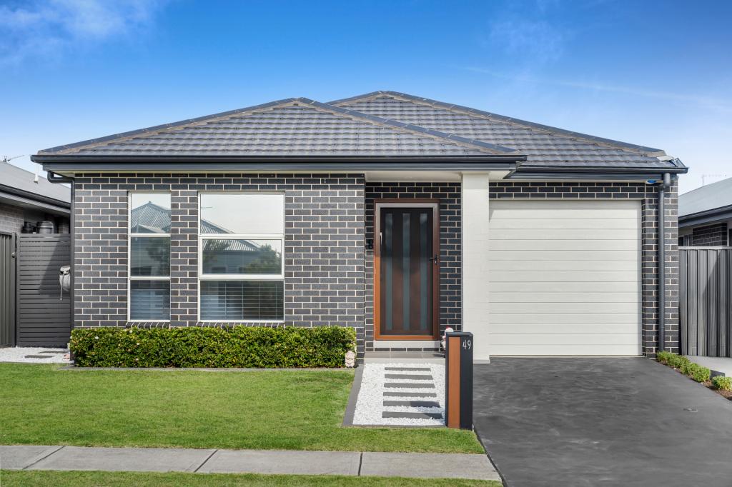 49 Waterglass St, Spring Farm, NSW 2570