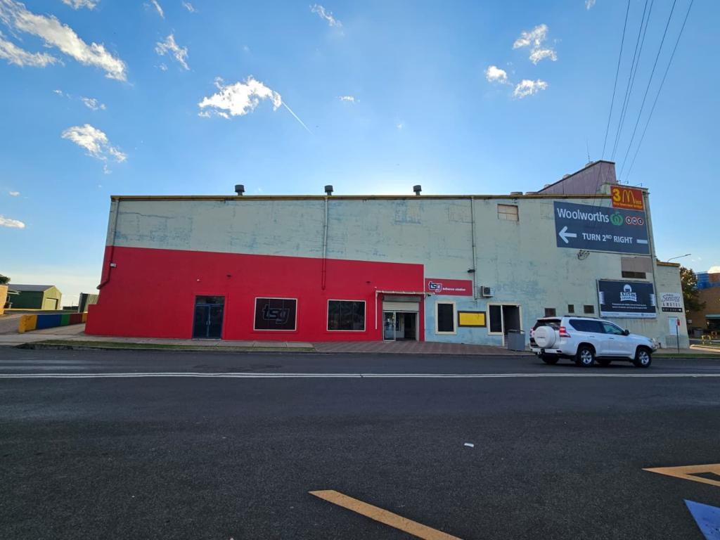 145 KENDAL ST, COWRA, NSW 2794
