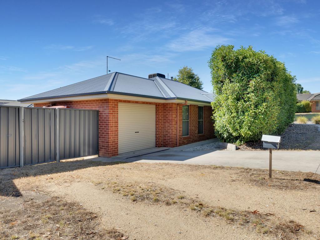 105 Whitebox Cct, Thurgoona, NSW 2640