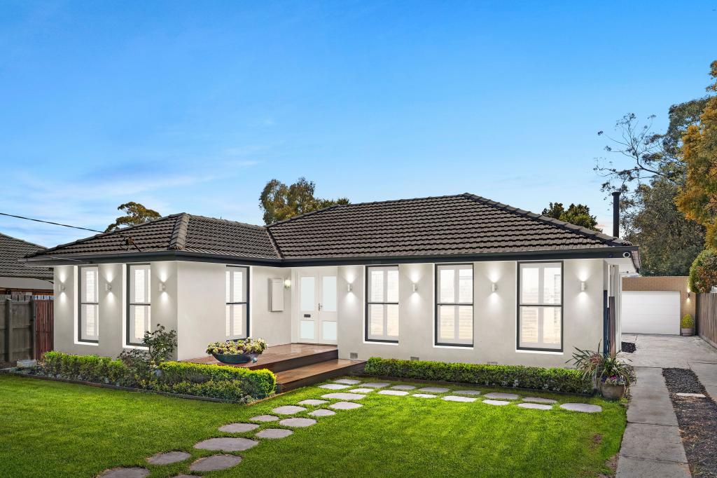 15 Piccadilly Ct, Kilsyth, VIC 3137