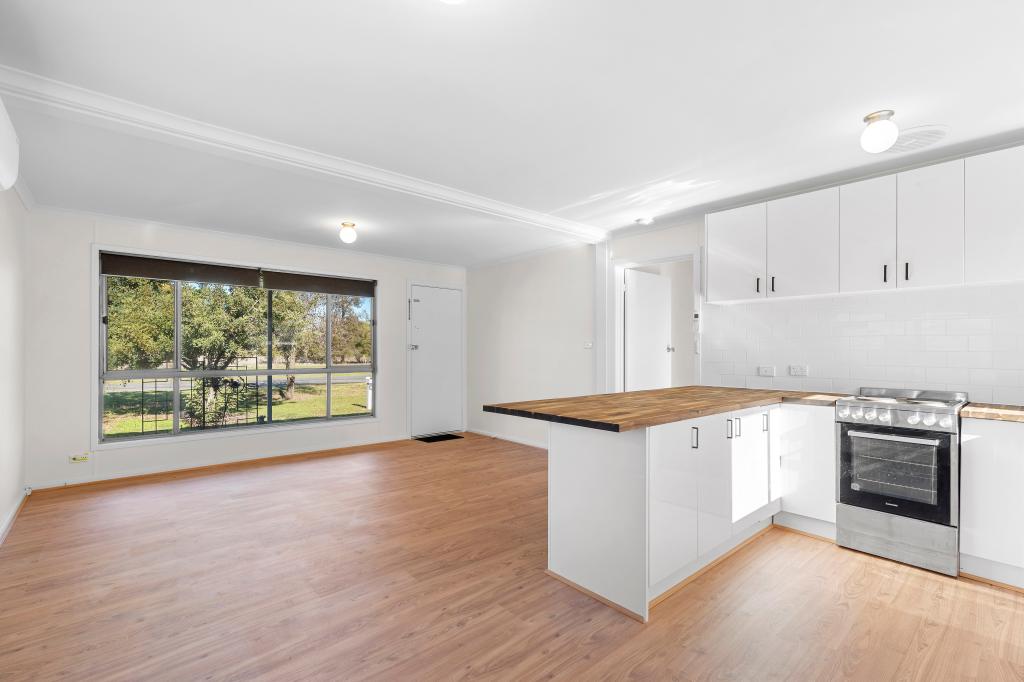 73 Brookong St, Lockhart, NSW 2656