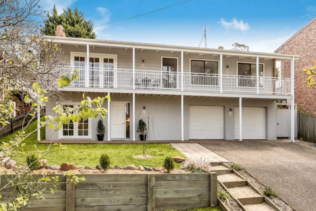 39 Panorama Cres, Prince Henry Heights, QLD 4350