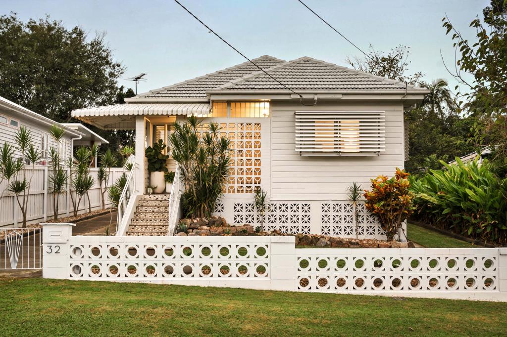 32 Arundal St, Brighton, QLD 4017