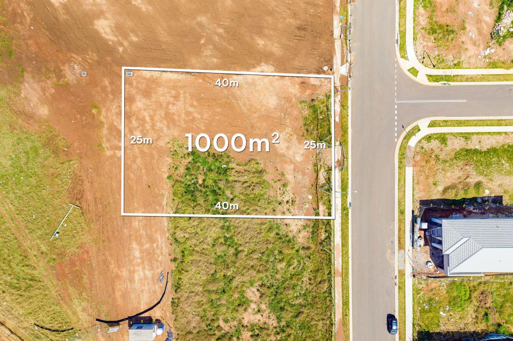 88 BISCAY CCT, MENANGLE PARK, NSW 2563