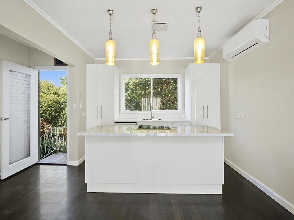 11a Acacia St, Hamlyn Heights, VIC 3215