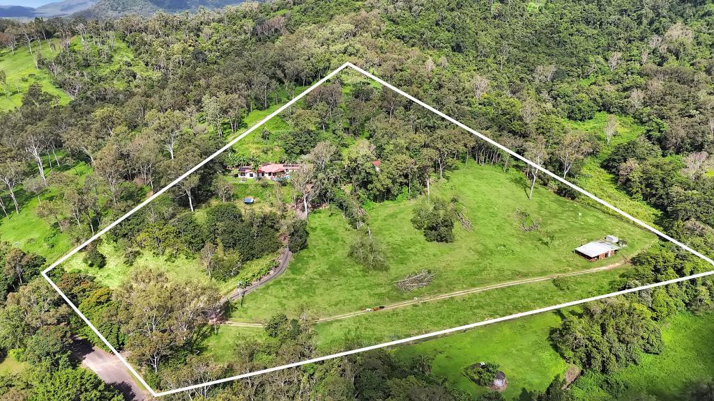 277 Middle Creek Rd, Sarina, QLD 4737