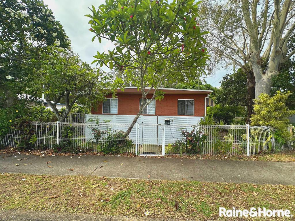 27 Slade Esp, Slade Point, QLD 4740