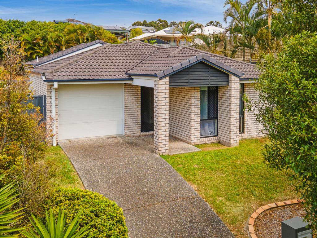 39 Manning Cct, Pacific Pines, QLD 4211