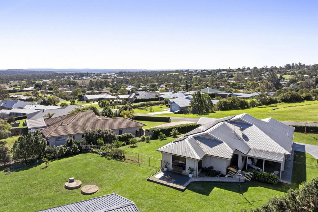 11 Liam Dr, Highfields, QLD 4352